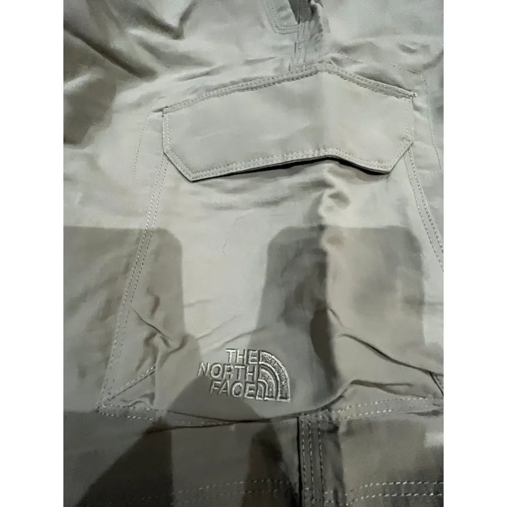 North Face Mens or Young Boys Paramount Beige Cargo Short, 30 Inch Waist